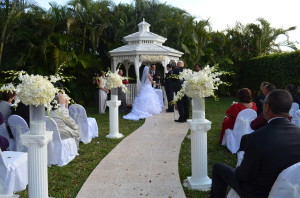 Grand Salon Recption Hall Gazebo Wedding Miami4 300x198 | Renzo & Roseangely | Ciudamar Room Wedding Reception