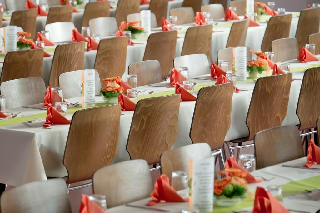 Banquet 453799 1280 | Top 10 Unique Decorations For Your Christmas Wedding | Indoor Wedding Reception
