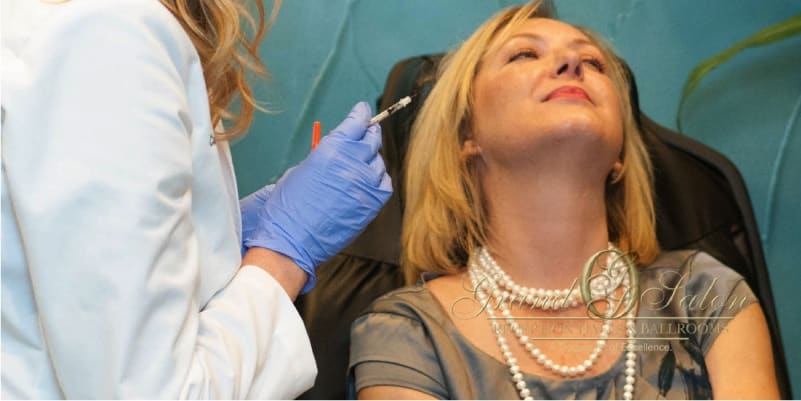 Woman Getting Botox By Doctor | Best Wedding Gifts For The Bride And Groom To Give Each Other | Blogs