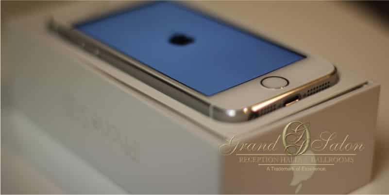 New Iphone With Box Gift | Best Wedding Gifts For The Bride And Groom To Give Each Other | Blogs