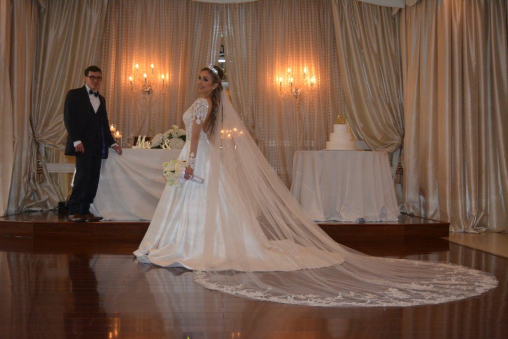 68868118 2535286963194816 6536539839070732288 O 1 Wecompress Com | Luis And Alexa's Rustic Wedding Reception | Real Weddings
