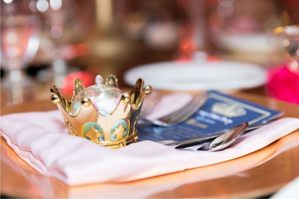 Quincea Era Crown Decor | A Grand Quinceañera Celebration | Real Events