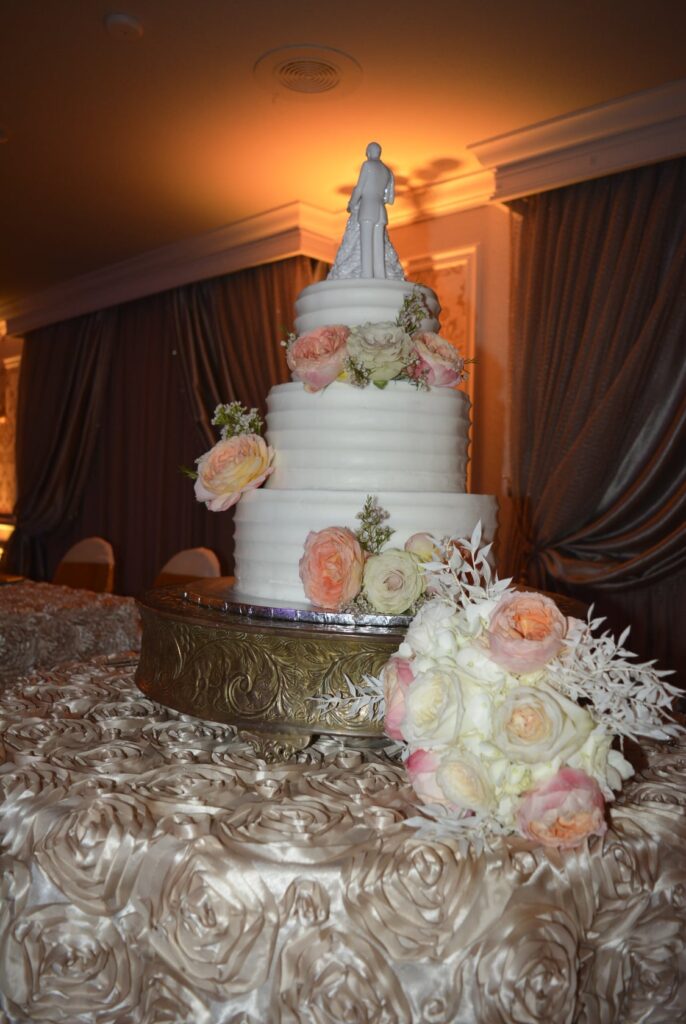 Tier 3 Wedding Cake | An Enchanting Miami Wedding | Real Weddings