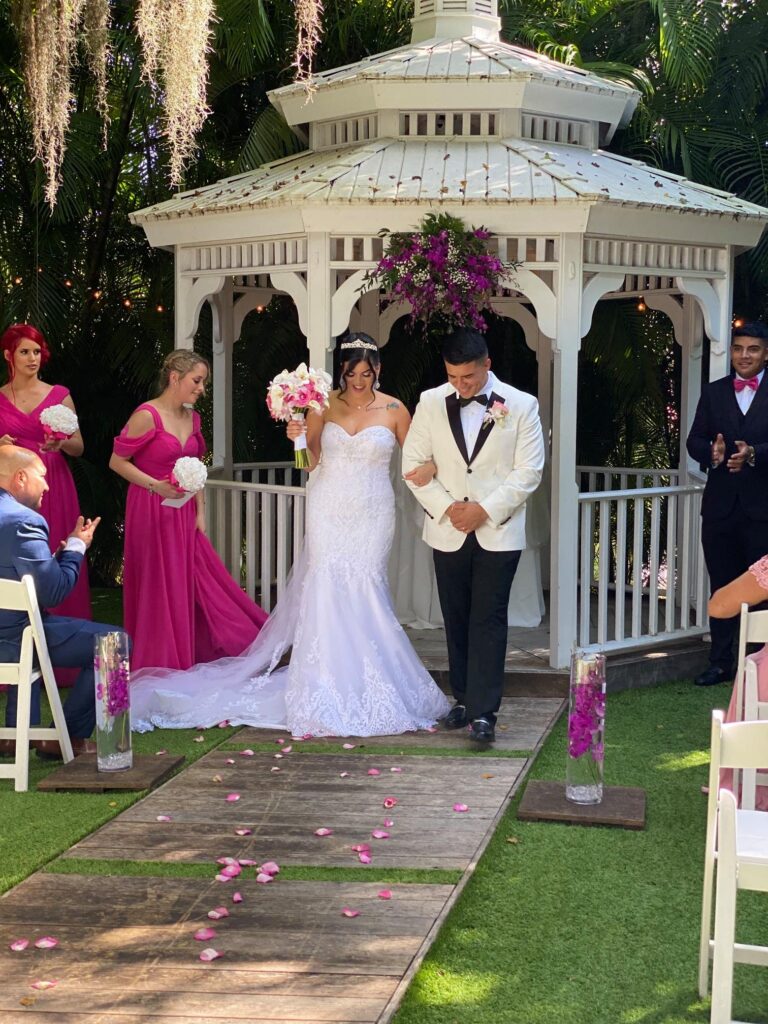 125522106 3643472295709605 8075816111159271855 O Min | Dianet & Wilmar's Outdoor Wedding Ceremony | Real Weddings