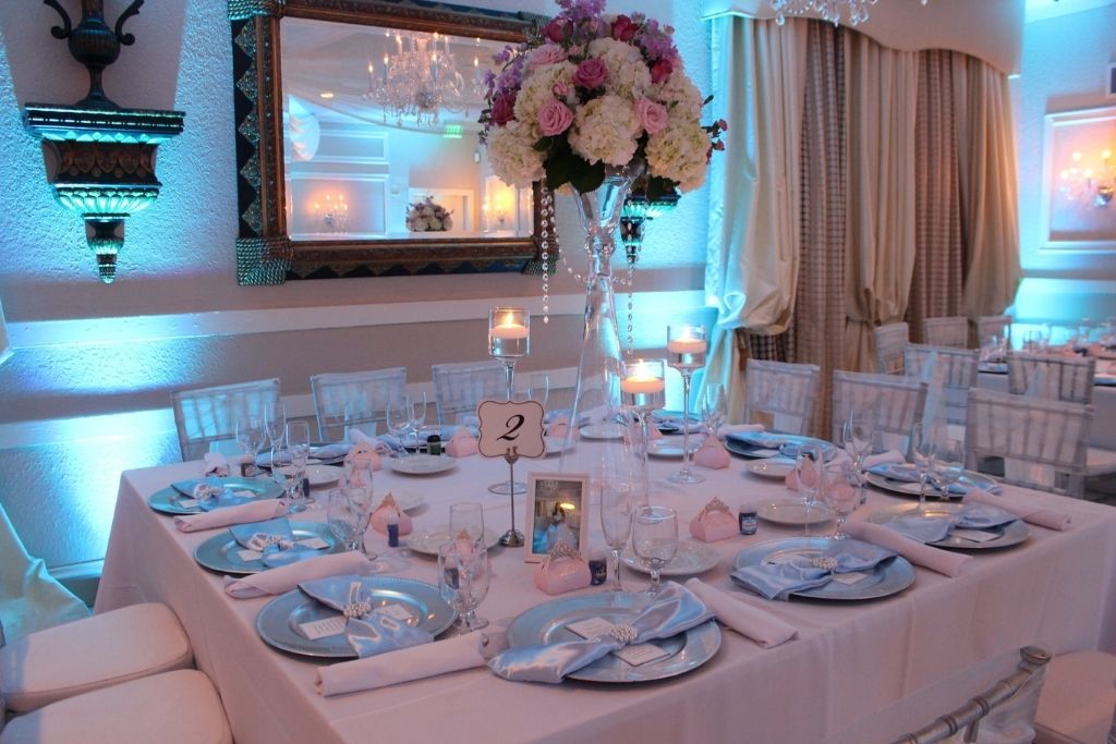 Table settings at the Grand Salon Reception Hall