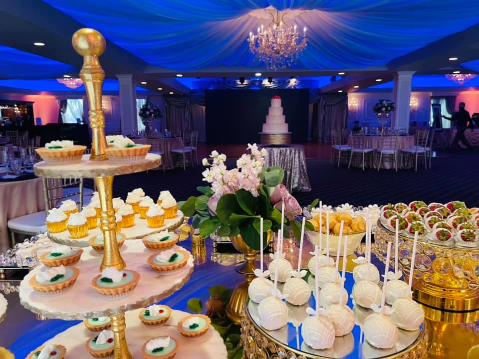 Elizabeth Banquet Hall Cake And Food | Elizabeth's Glamourous Quinceañera | Real Events
