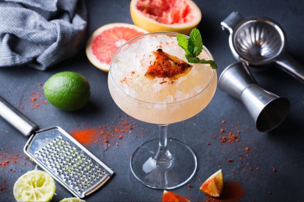 Easy Wedding Cocktails | 10 Wedding Cocktails To Love: Celebrate In Style At Grand Salon Reception Hall | Banquet Halls In Miami