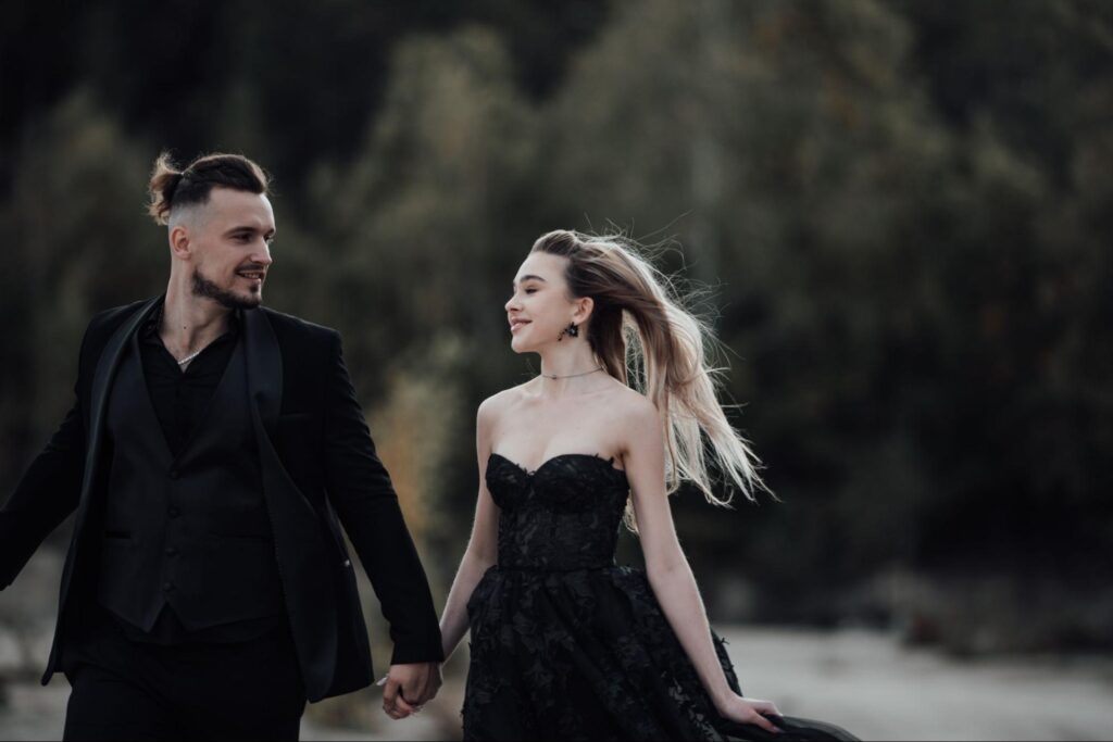 black wedding theme ideas
